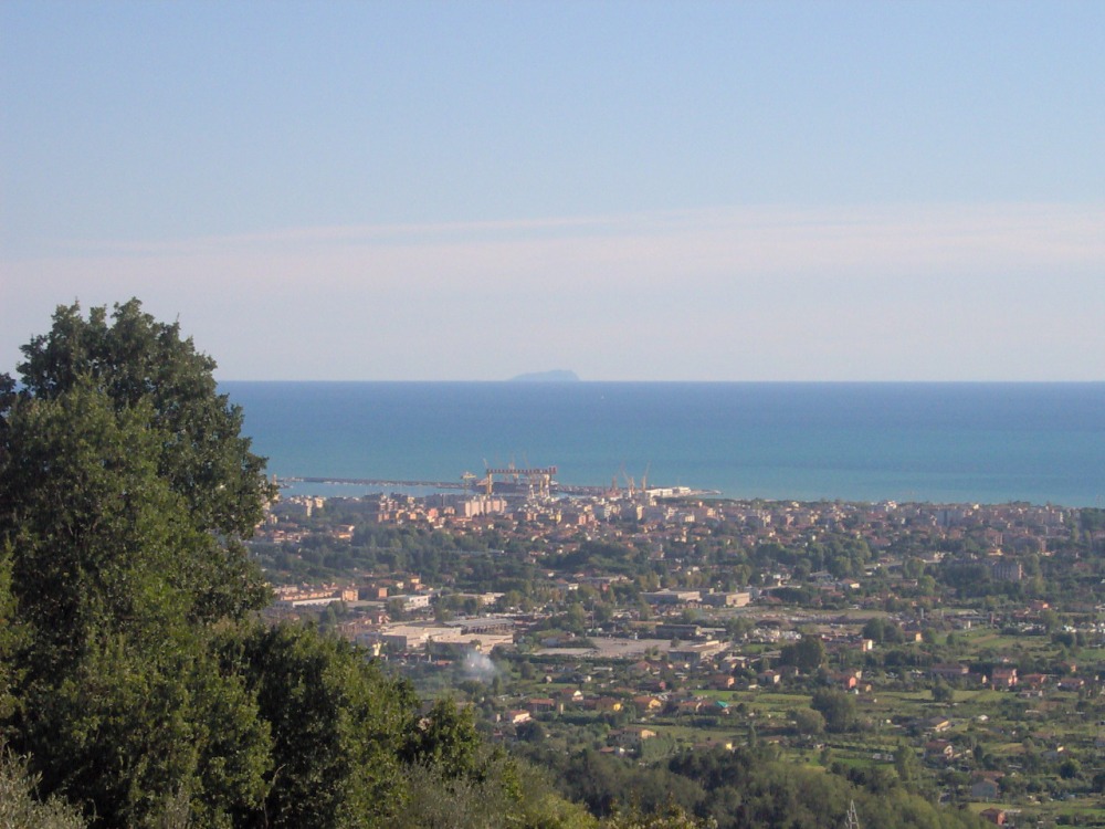 marina di massa e carrara